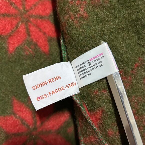 Vintage Norwegian Wool Vest Sleeveless Jacket Footprint Design Medium Red - Picture 10 of 14